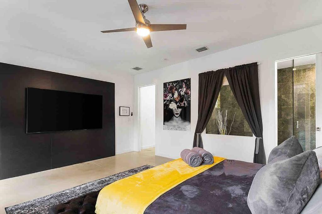 Monroe Mansion Villa Fort Lauderdale Exterior photo